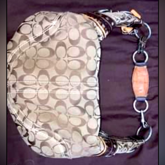Coach purse - Picture 1 of 1